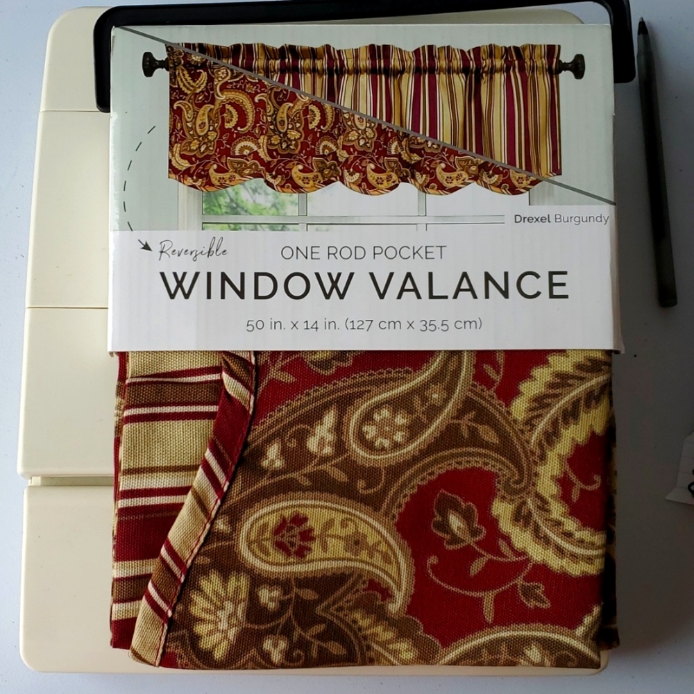 One Rod Pocket Reversible Valence, 50x14 in (127x35.5 cm), Drexel burgundy